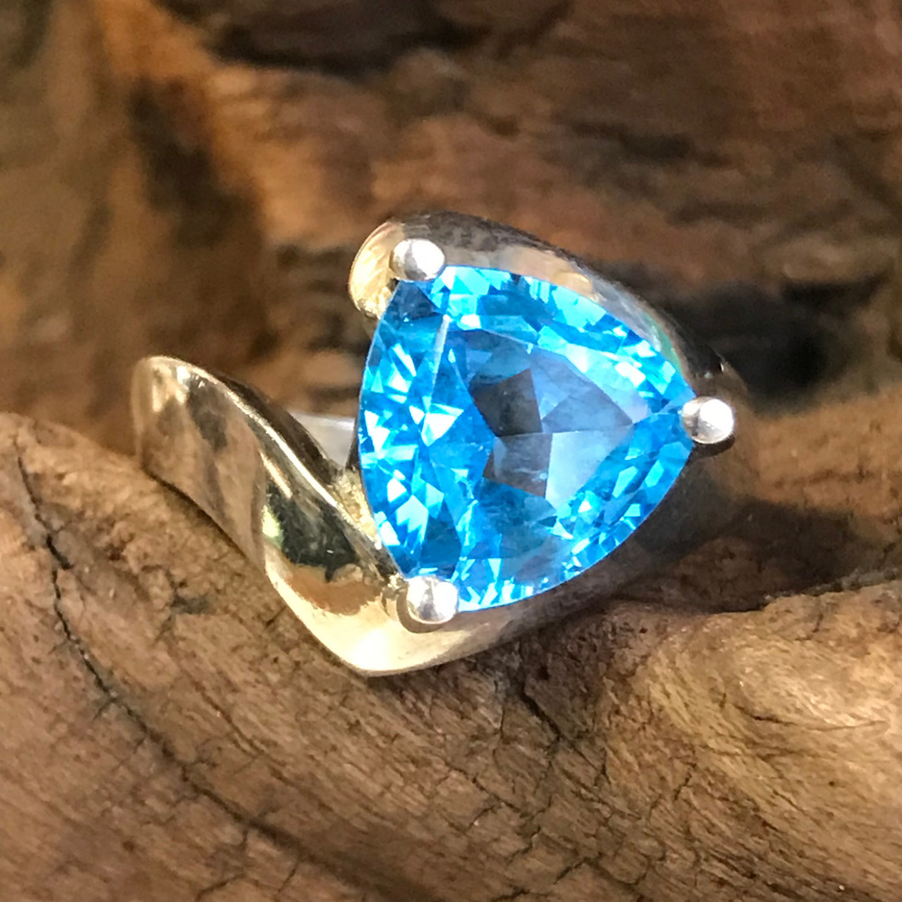Blue Topaz Ring Sterling Silver [980] - Picture 3 of 6
